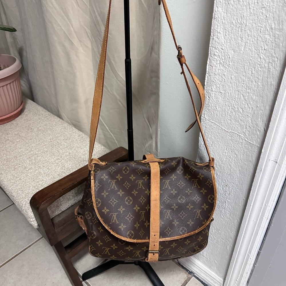 Louis Vuitton Brown Monogram Crossbody Bag - Picture 10 of 11